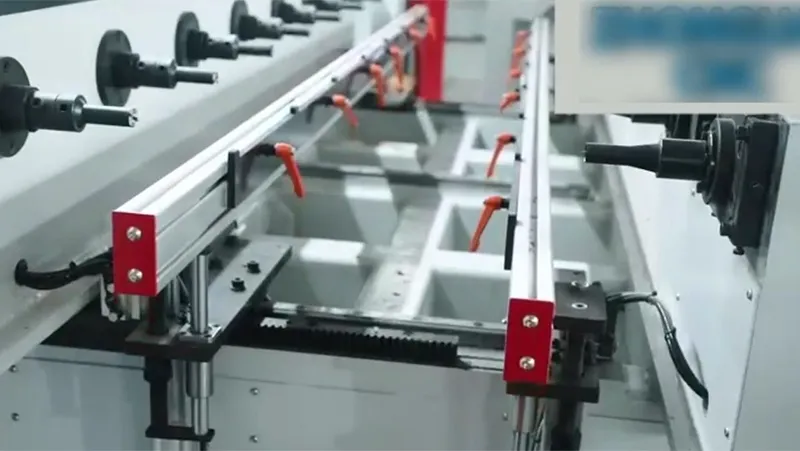 4-Head 5 Axis CNC Machining Center 1