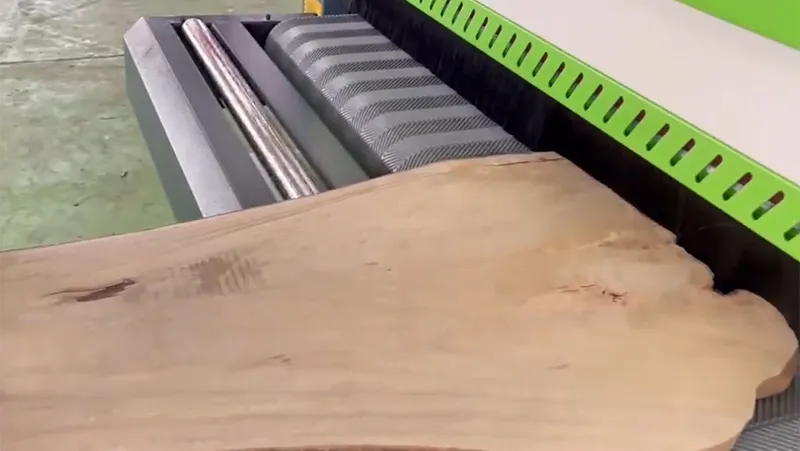 Wood Brushing Machine with Low Frame